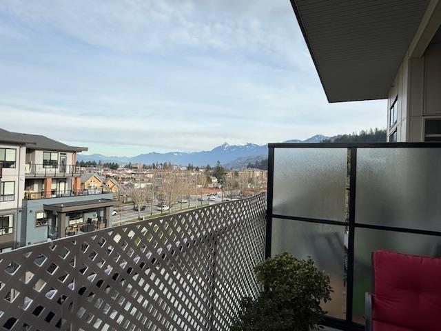 612 45505 CAMPUS DRIVE, Garrison Crossing, Chilliwack