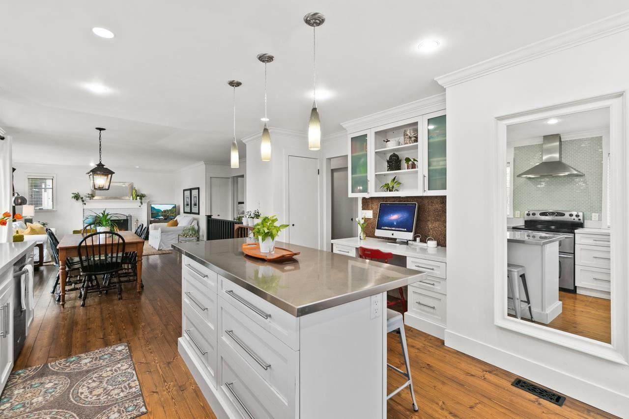 1341 PARKER STREET, White Rock