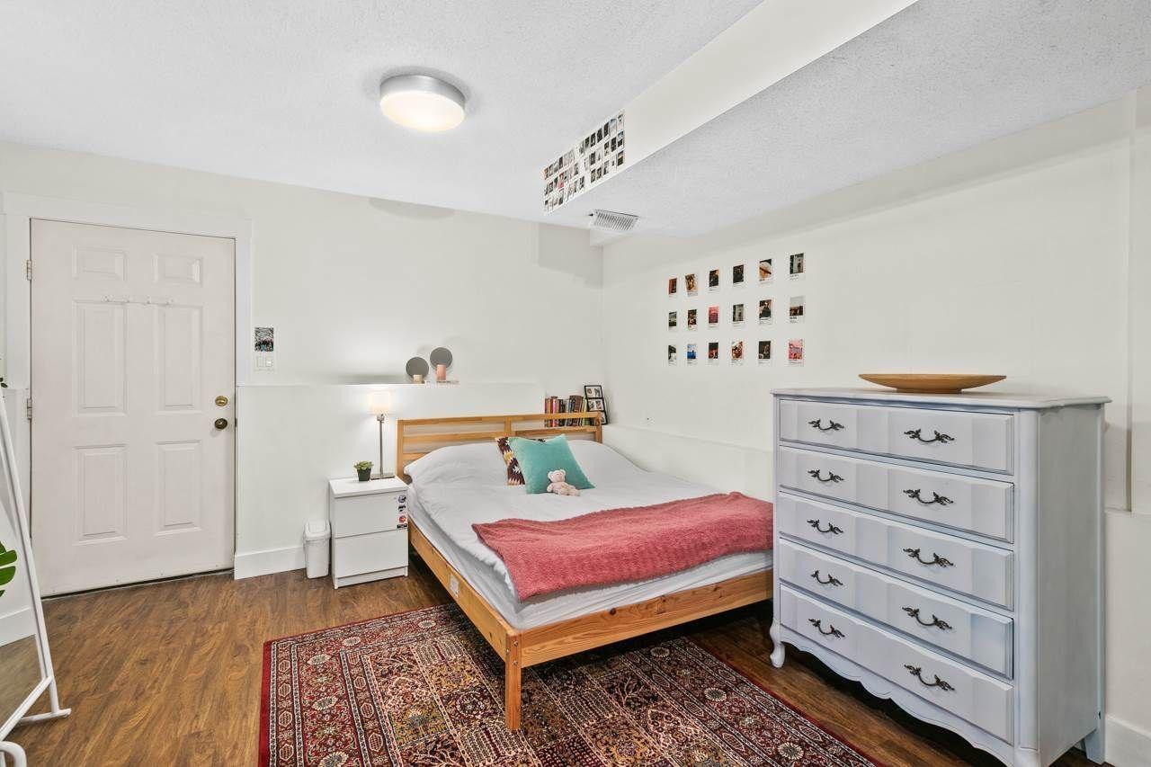 1341 PARKER STREET, White Rock