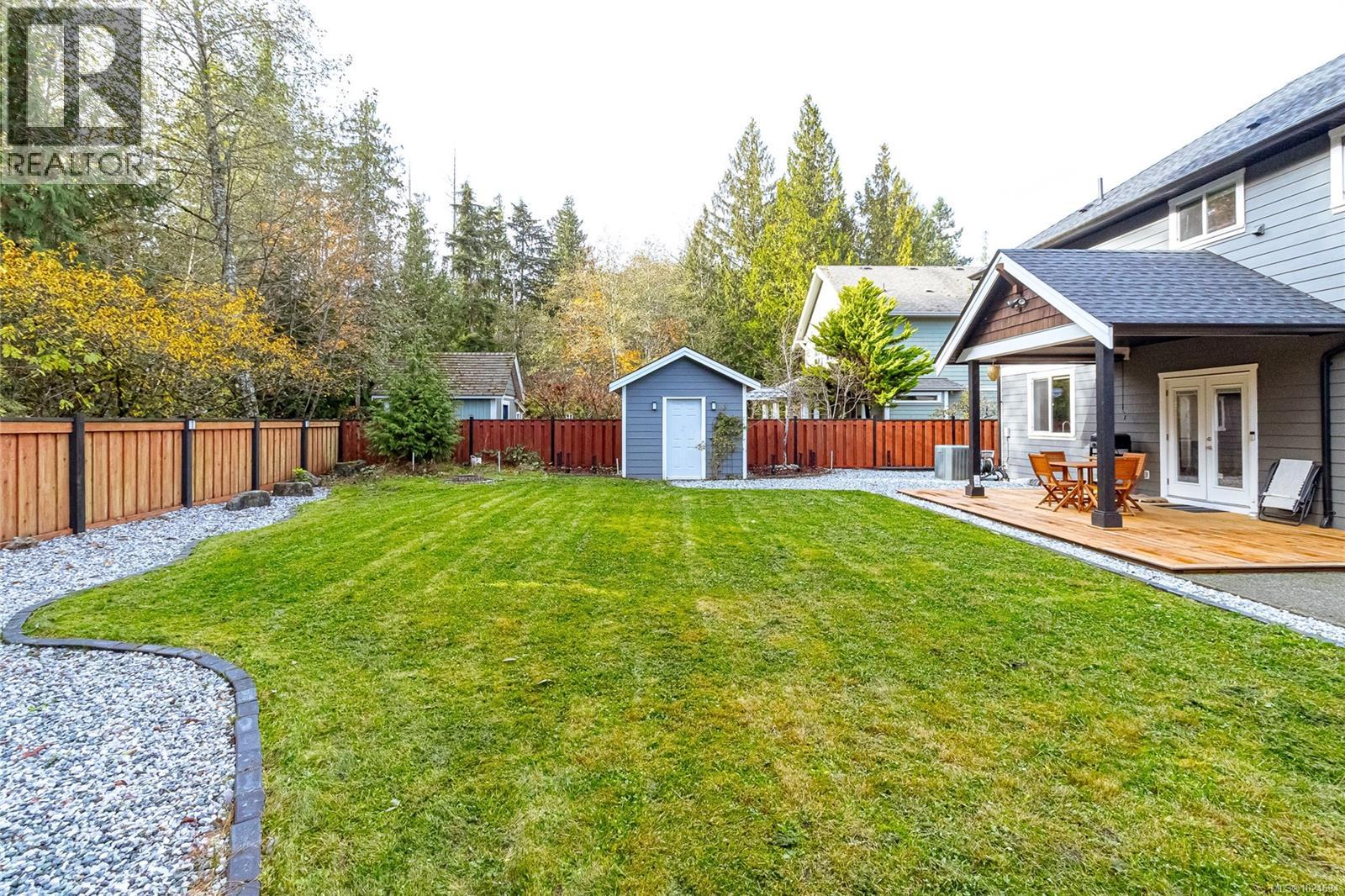 898 Bucktail Rd, Mill Bay