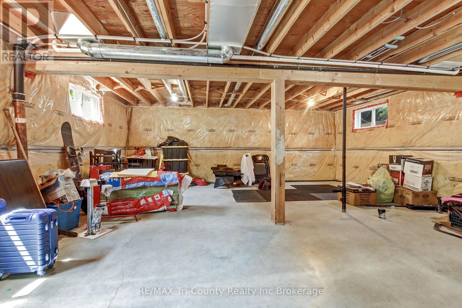 63 WOODHATCH CRESCENT - 24