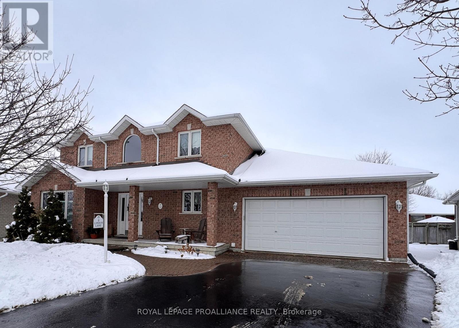 8 LINDEN LANE - Main photo, Belleville (Belleville Ward), Ontario