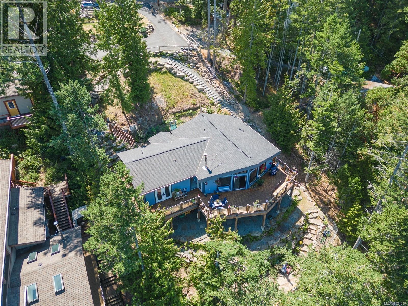  659 Wilks Road, Mayne Island