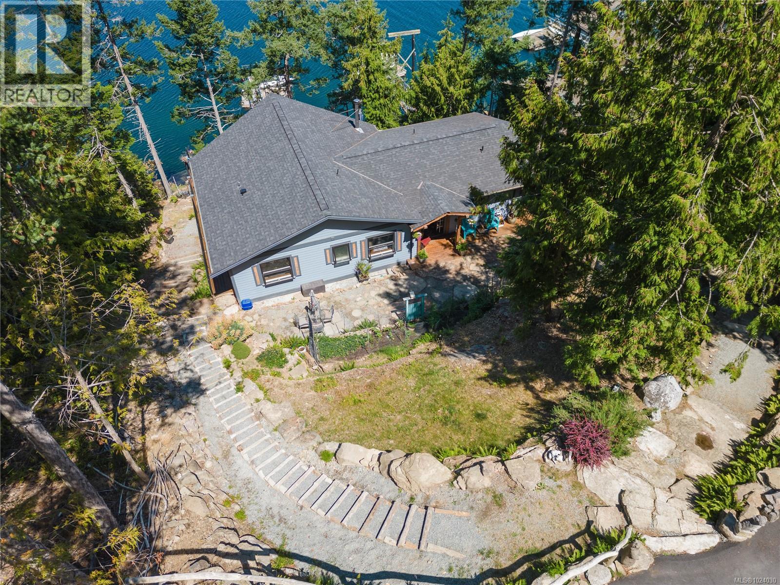  659 Wilks Road, Mayne Island