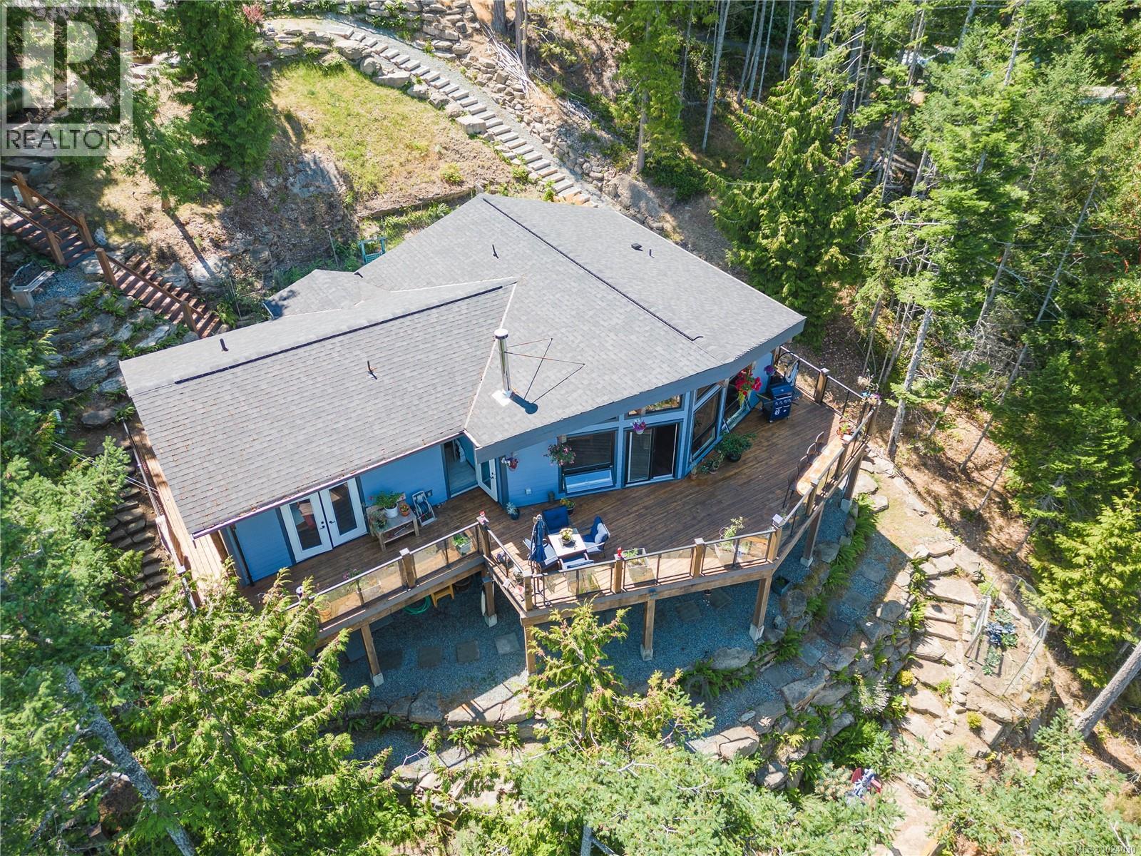  659 Wilks Road, Mayne Island