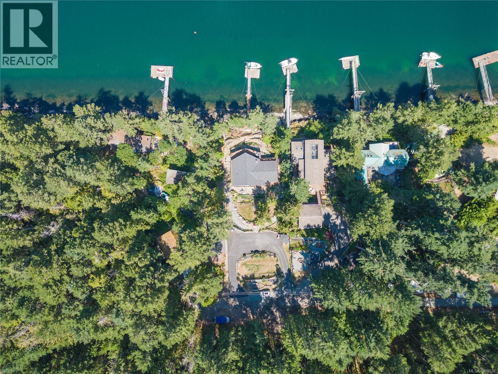  659 Wilks Road, Mayne Island