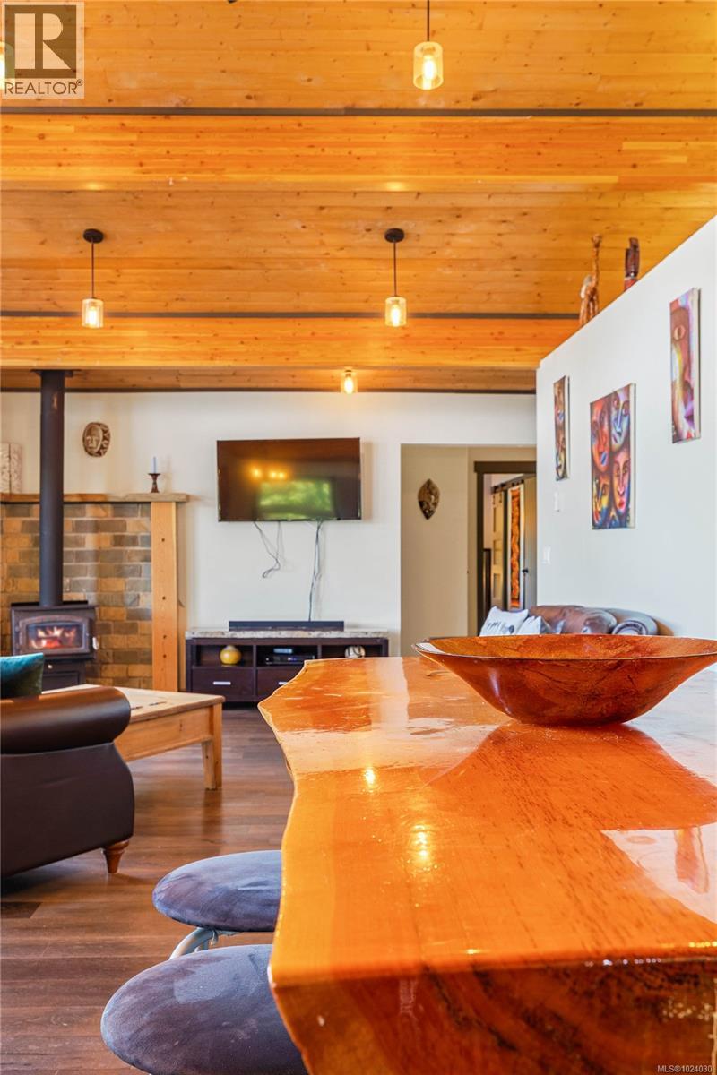  659 Wilks Road, Mayne Island