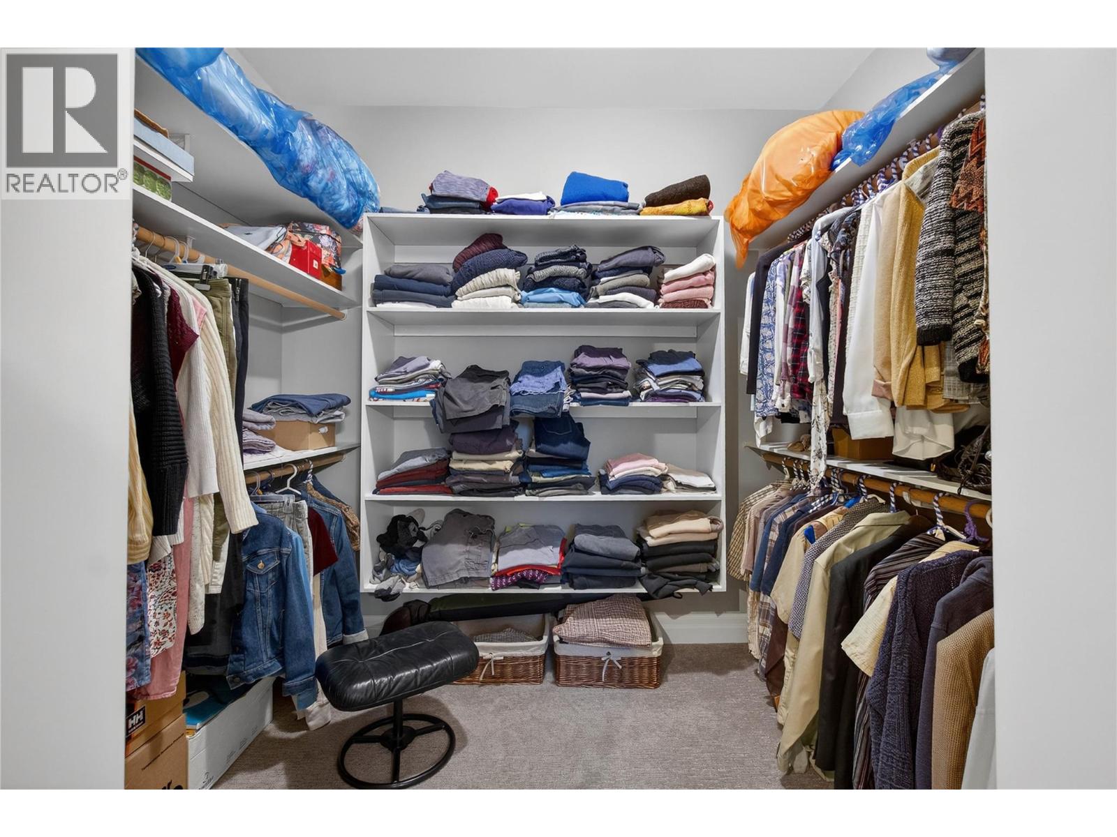  2281 24 Avenue Northeast, Salmon Arm