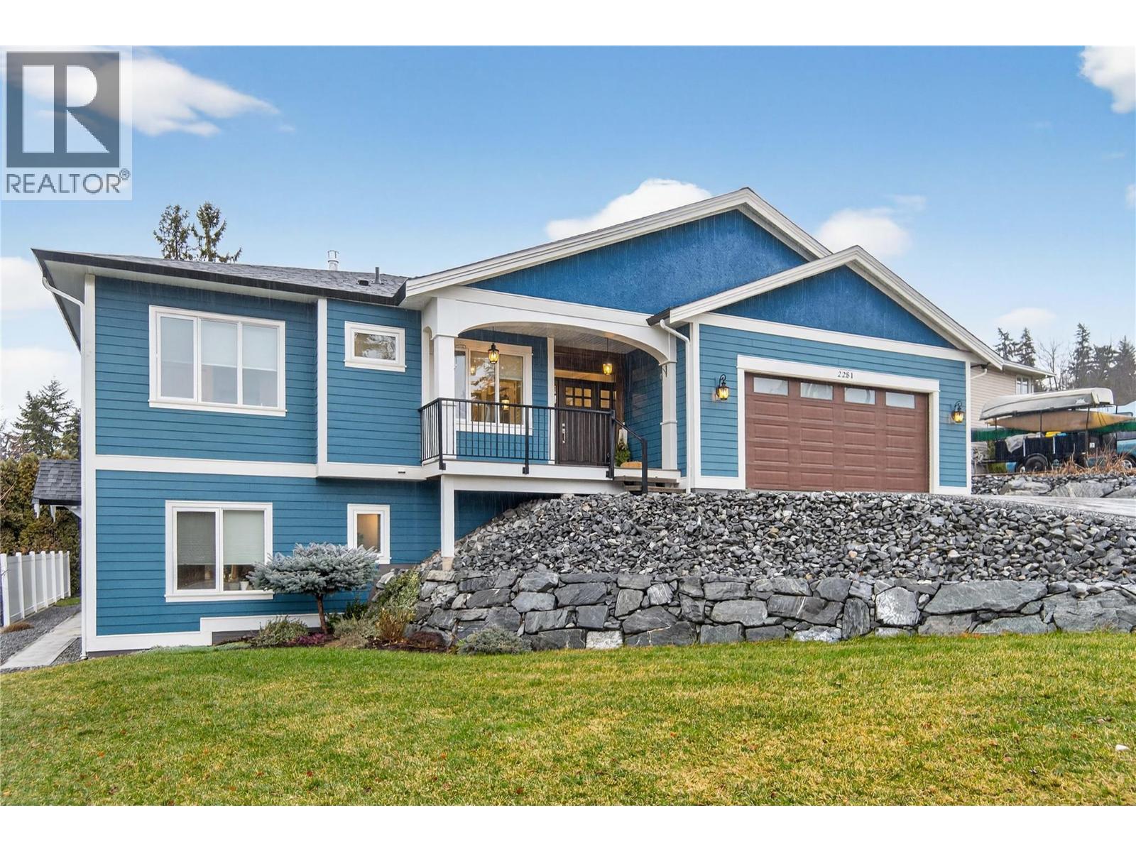  2281 24 Avenue Northeast, Salmon Arm
