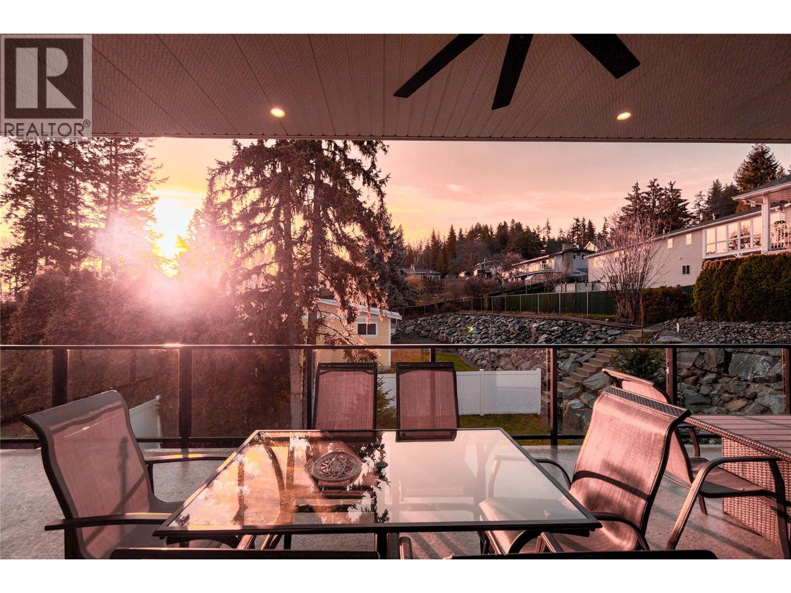 2281 24 Avenue NE - 79