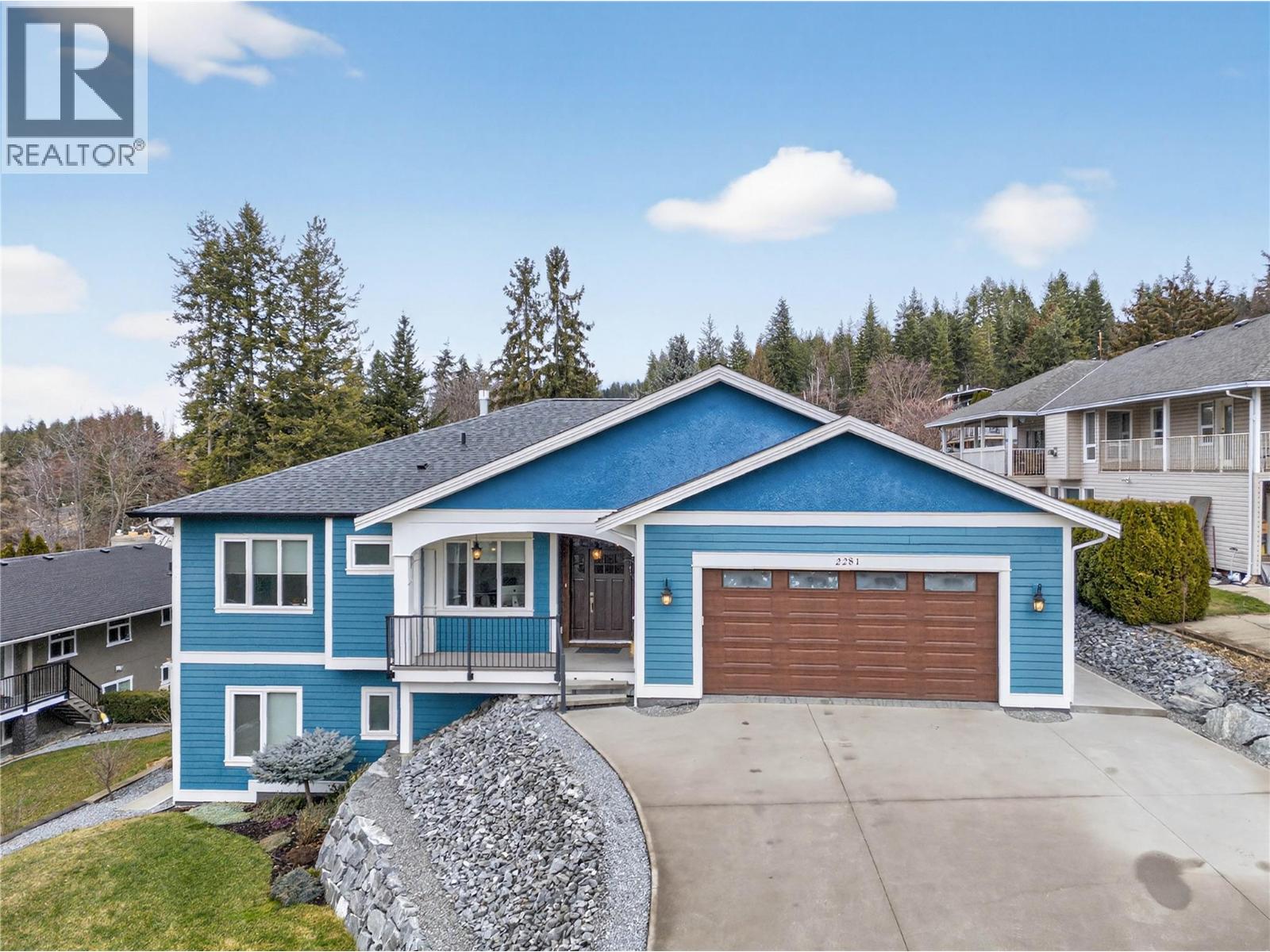  2281 24 Avenue Northeast, Salmon Arm