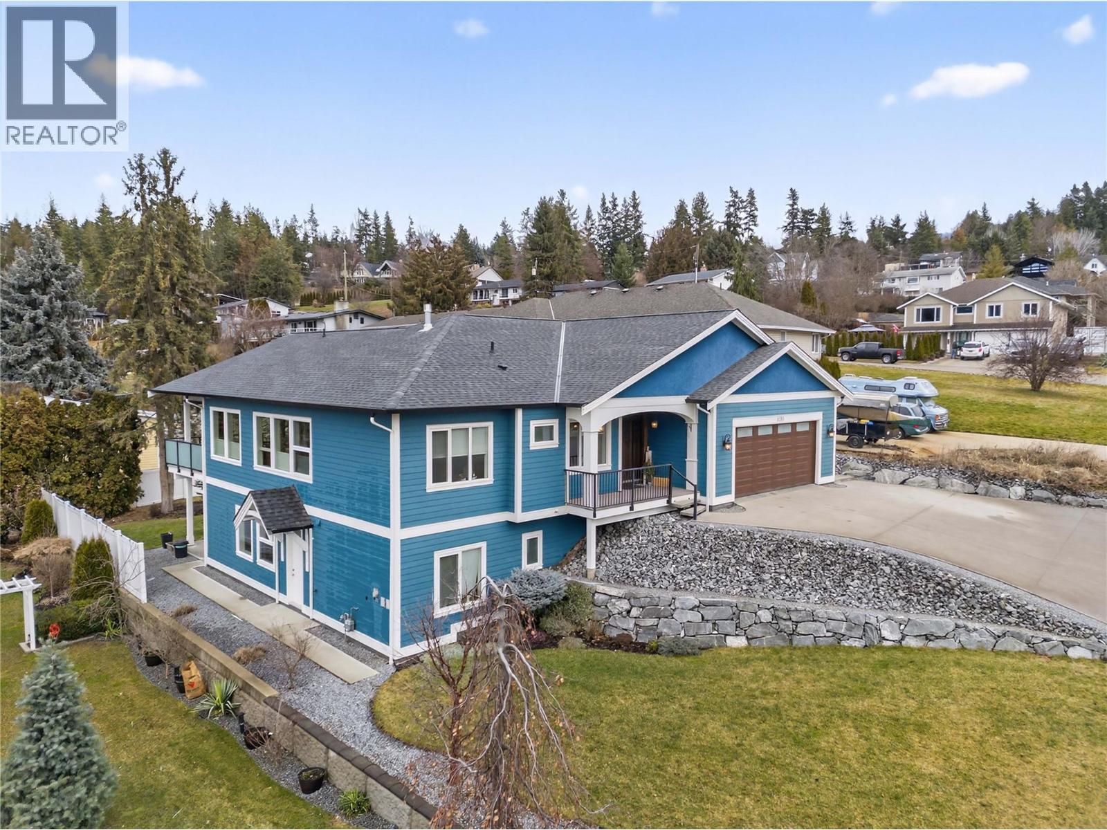  2281 24 Avenue Northeast, Salmon Arm