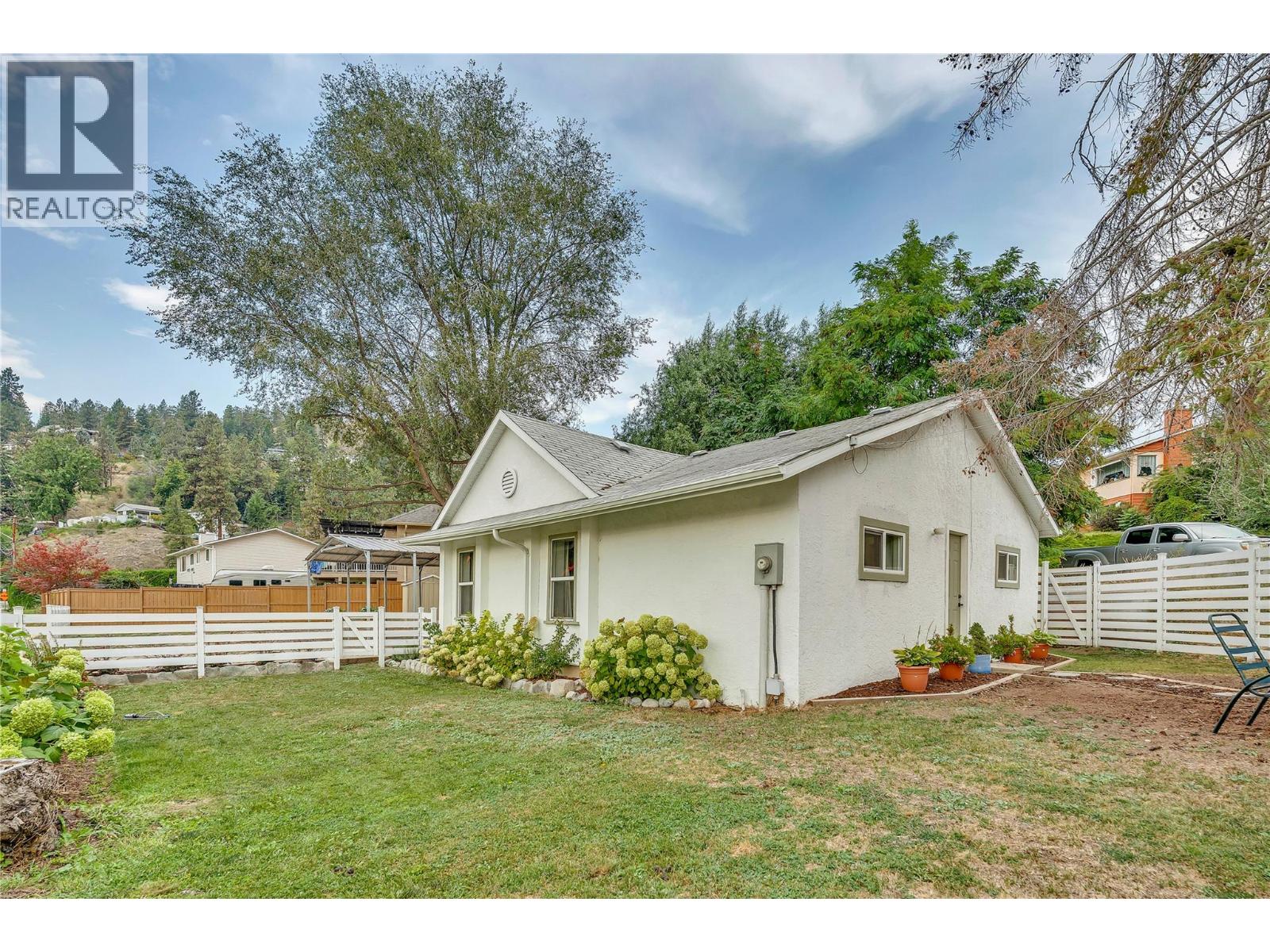 11716 PRAIRIE VALLEY Road, Summerland
