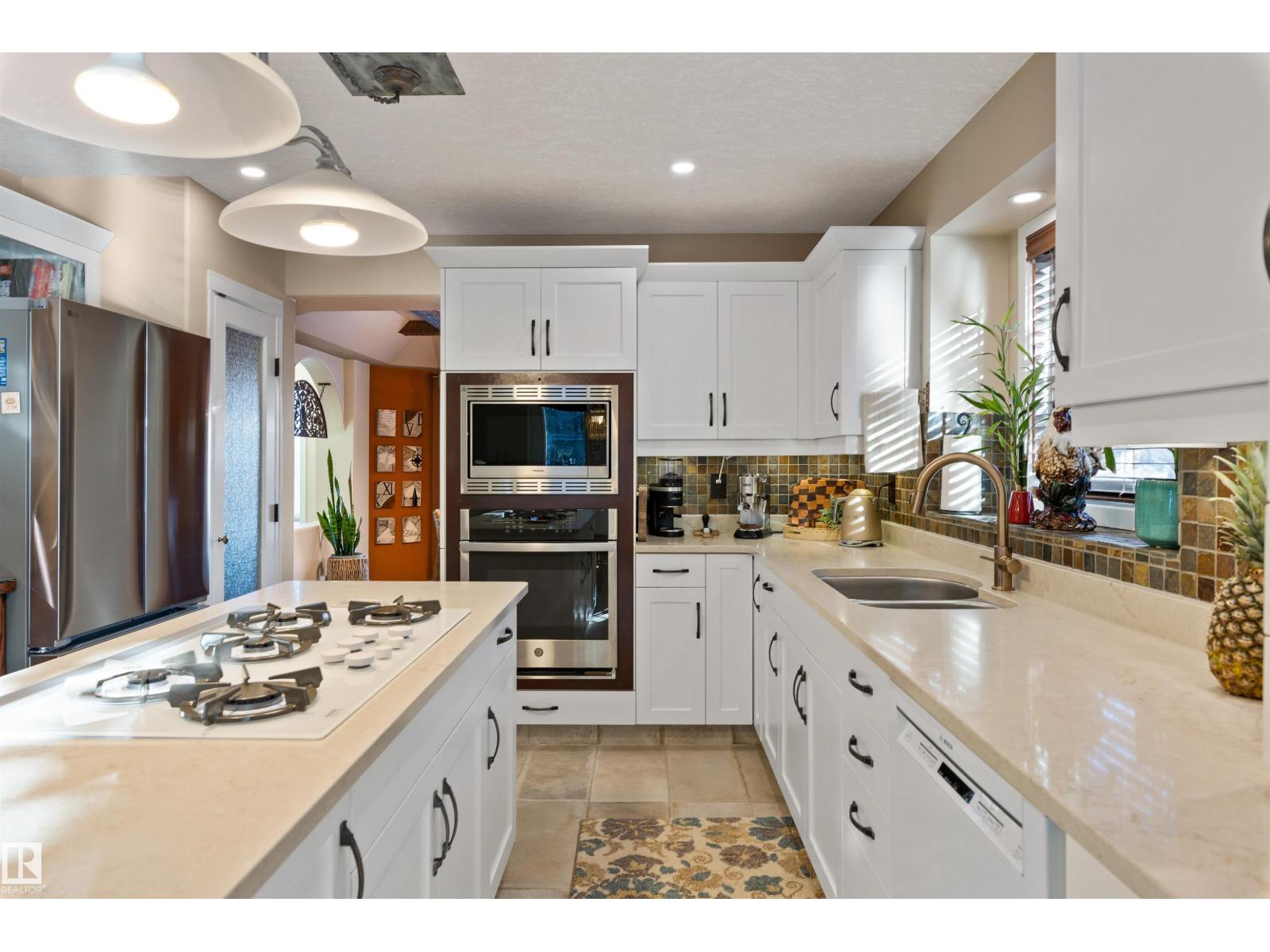 Single Family House Bungalow for Sale in  BERRYMORE DR St. Albert 