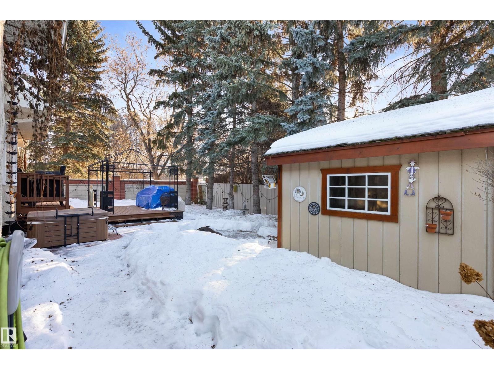 Single Family House Bungalow for Sale in  BERRYMORE DR St. Albert 