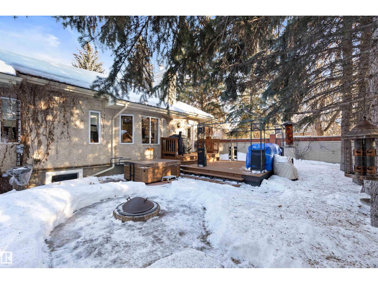 Single Family House Bungalow for Sale in  BERRYMORE DR St. Albert 
