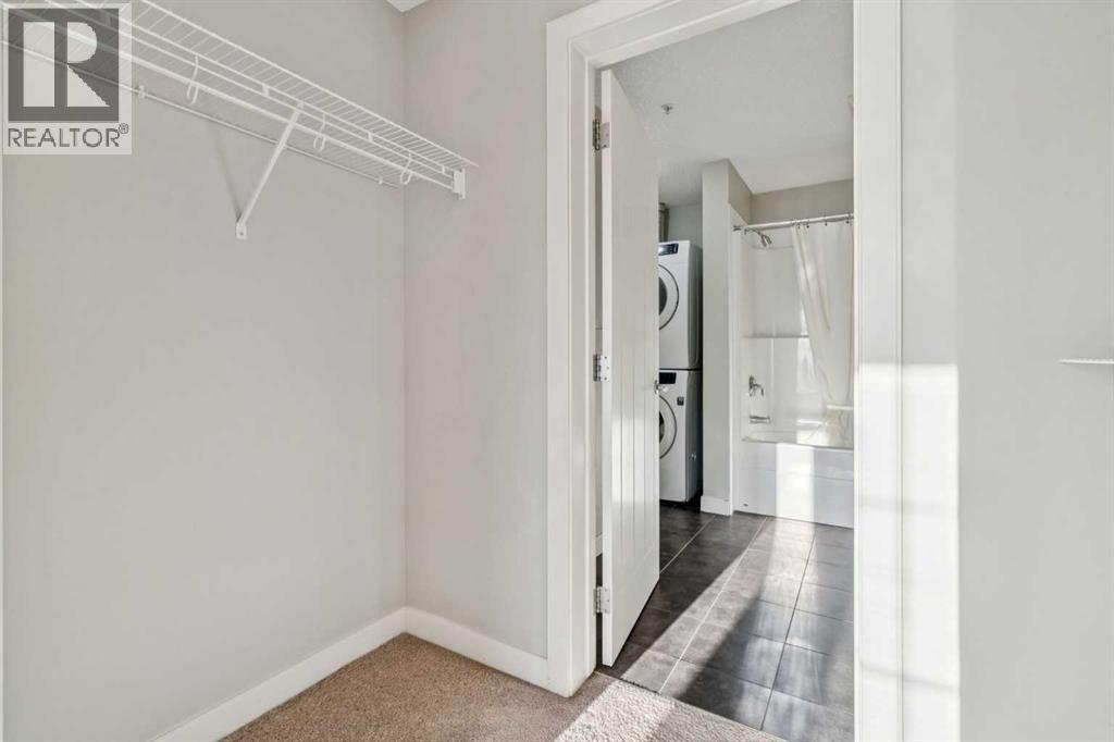 Single Family House for Sale in   Royal Oak Plaza NW Royal Oak Calgary 