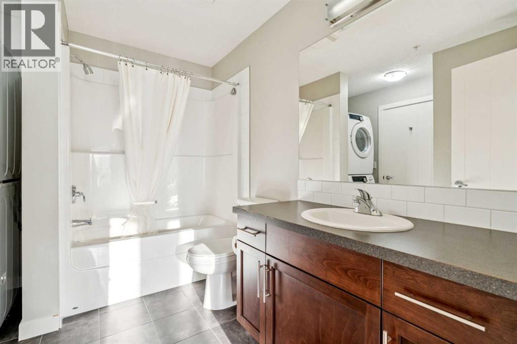 Single Family House for Sale in   Royal Oak Plaza NW Royal Oak Calgary 