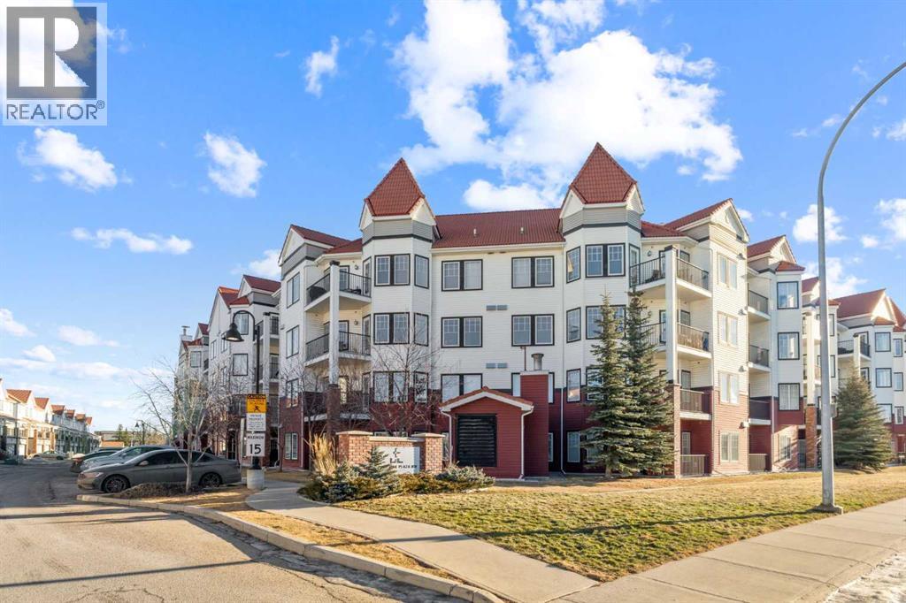 Single Family House for Sale in   Royal Oak Plaza NW Royal Oak Calgary 