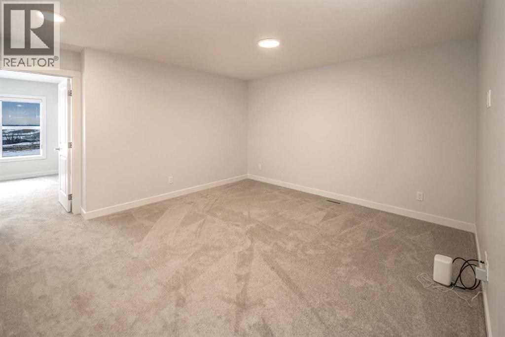 Single Family House for Sale in  Creekstone Landing SW Pine Creek Calgary 