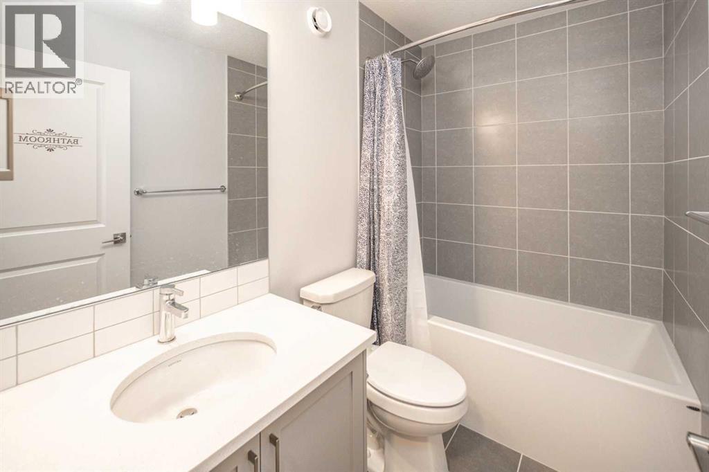 Single Family House for Sale in  Creekstone Landing SW Pine Creek Calgary 