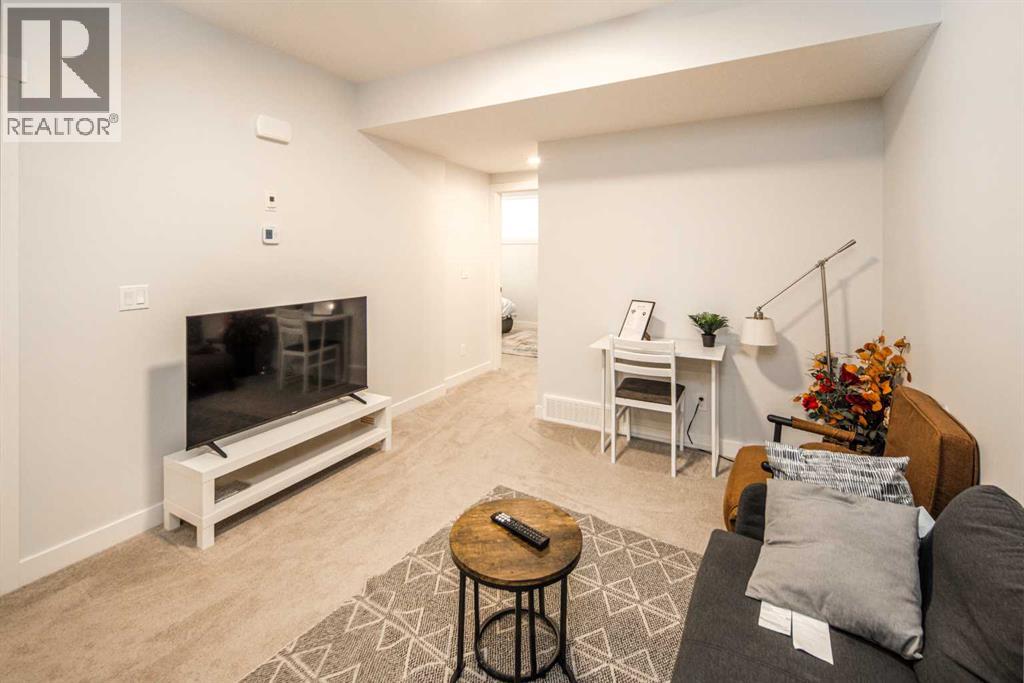 Single Family House for Sale in  Creekstone Landing SW Pine Creek Calgary 