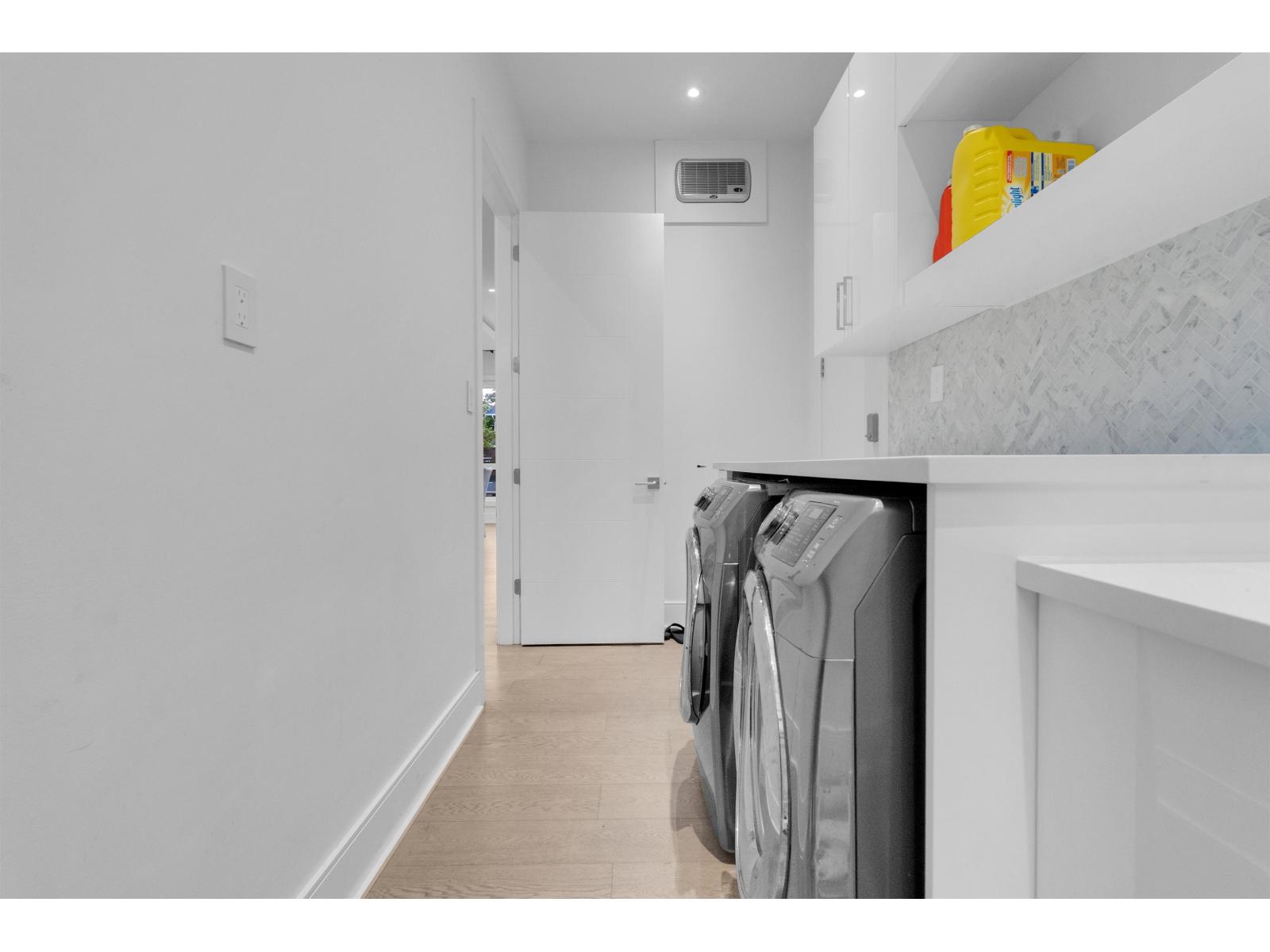 1440 MAPLE STREET, White Rock