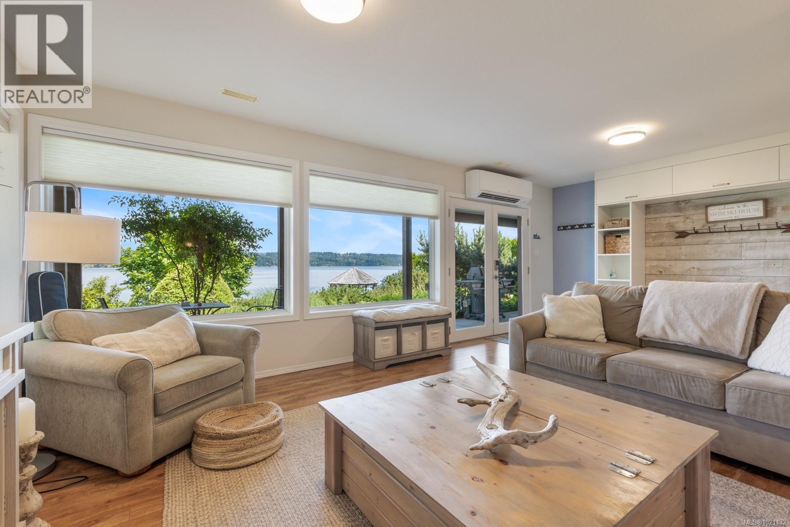 6800 Buckley Bay Frontage Rd, Fanny Bay