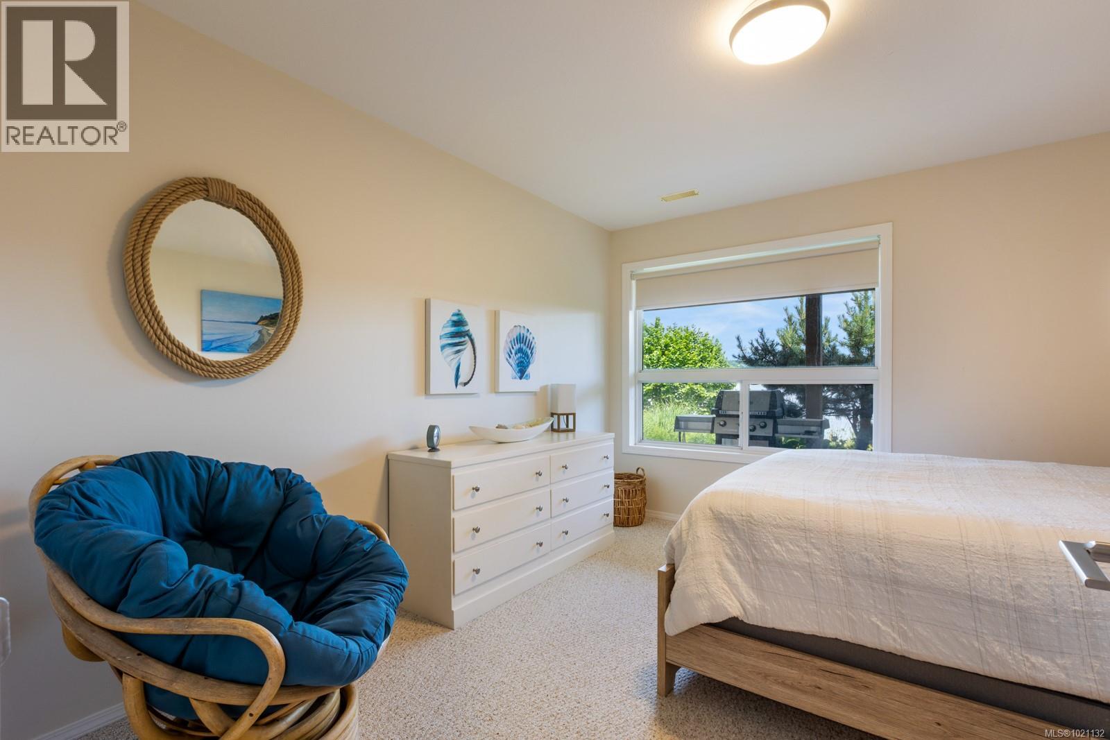 6800 Buckley Bay Frontage Rd, Fanny Bay