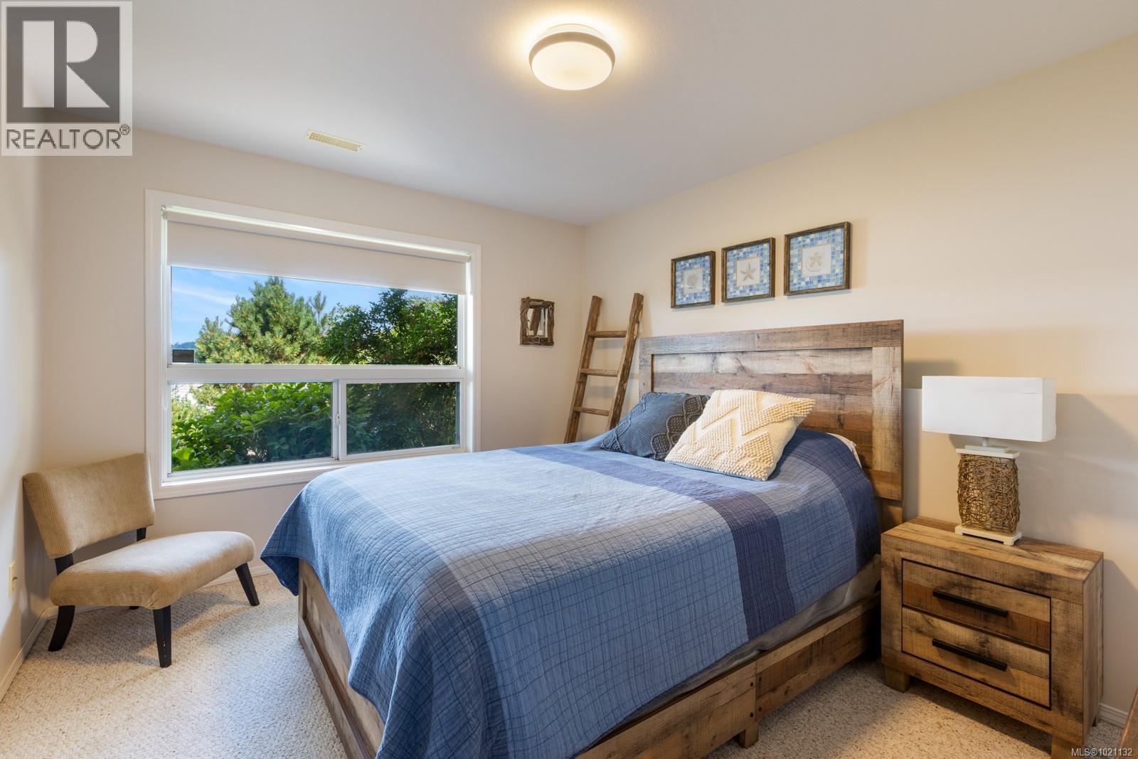 6800 Buckley Bay Frontage Rd, Fanny Bay