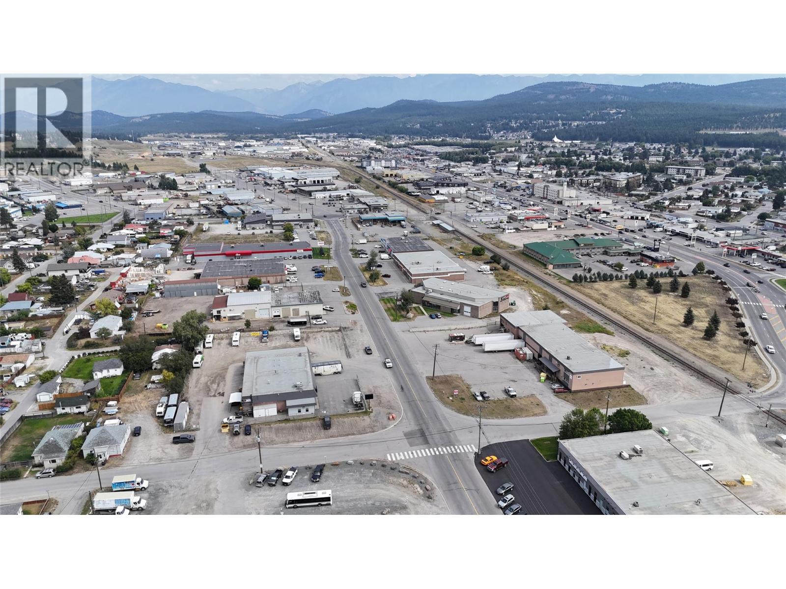  301 Slater Road Northwest, Cranbrook