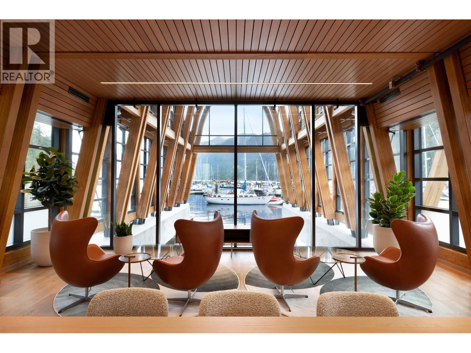 202 6691 NELSON AVENUE, West Vancouver