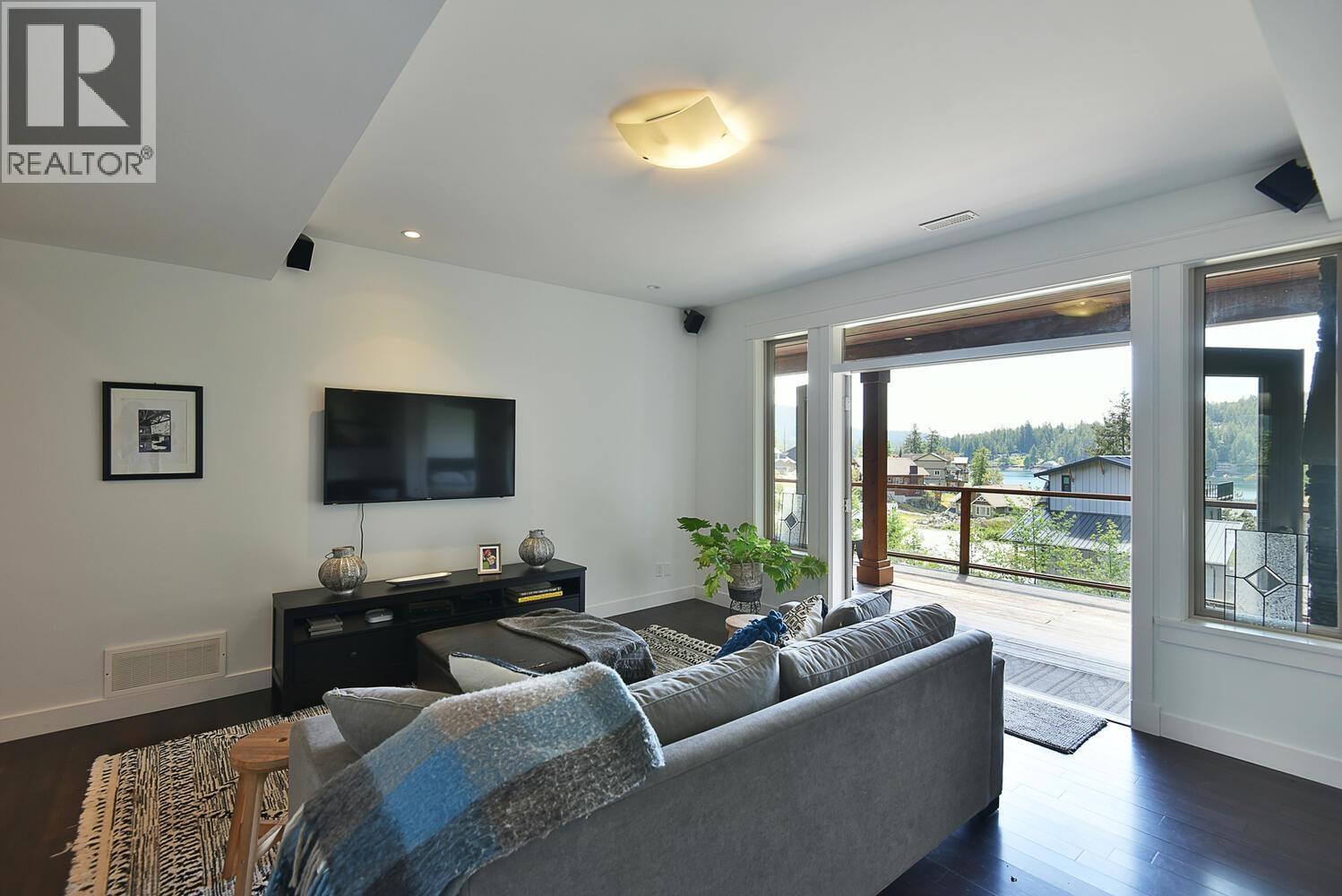 39 4622 SINCLAIR BAY ROAD, Garden Bay