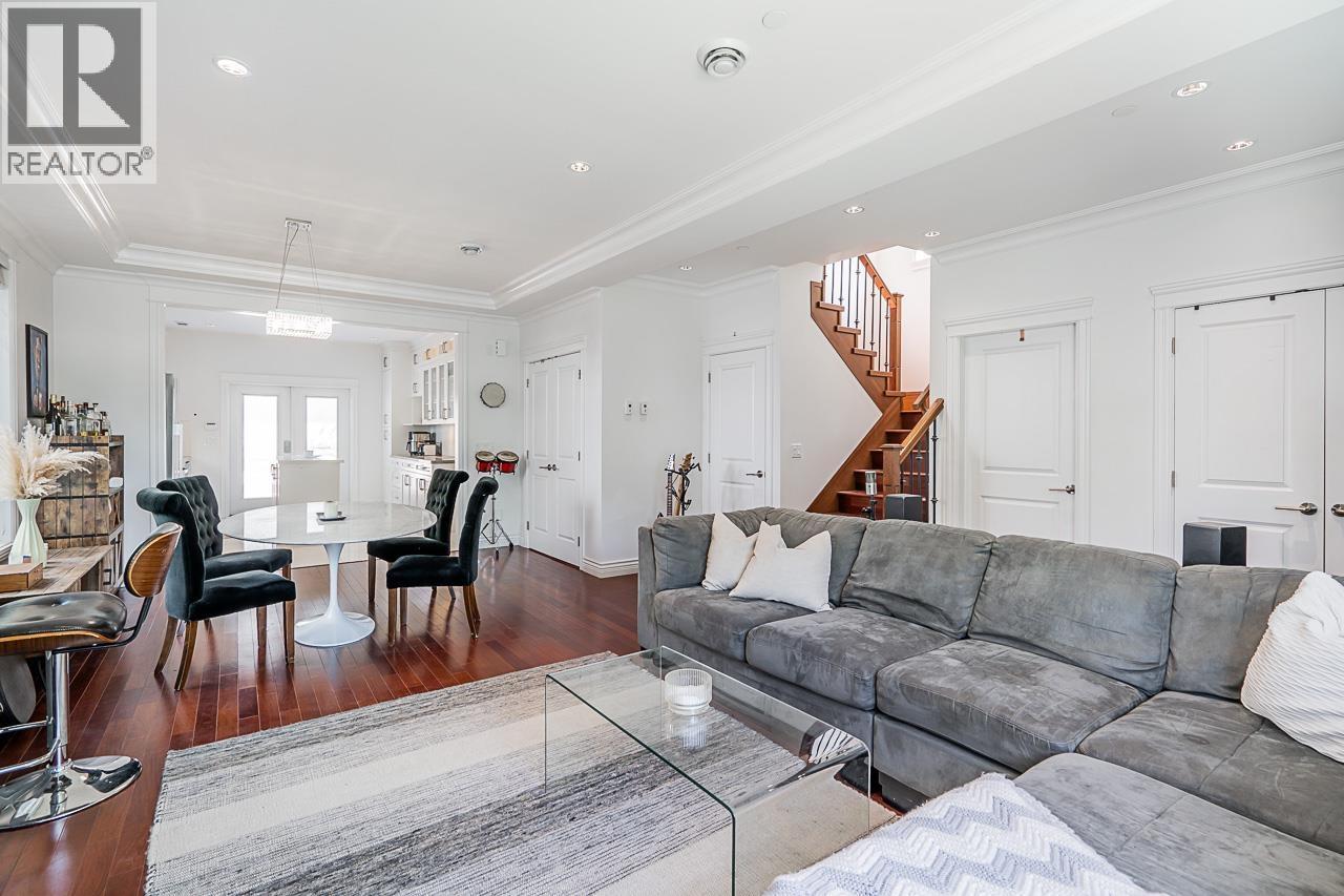 4438 ONTARIO STREET, Vancouver