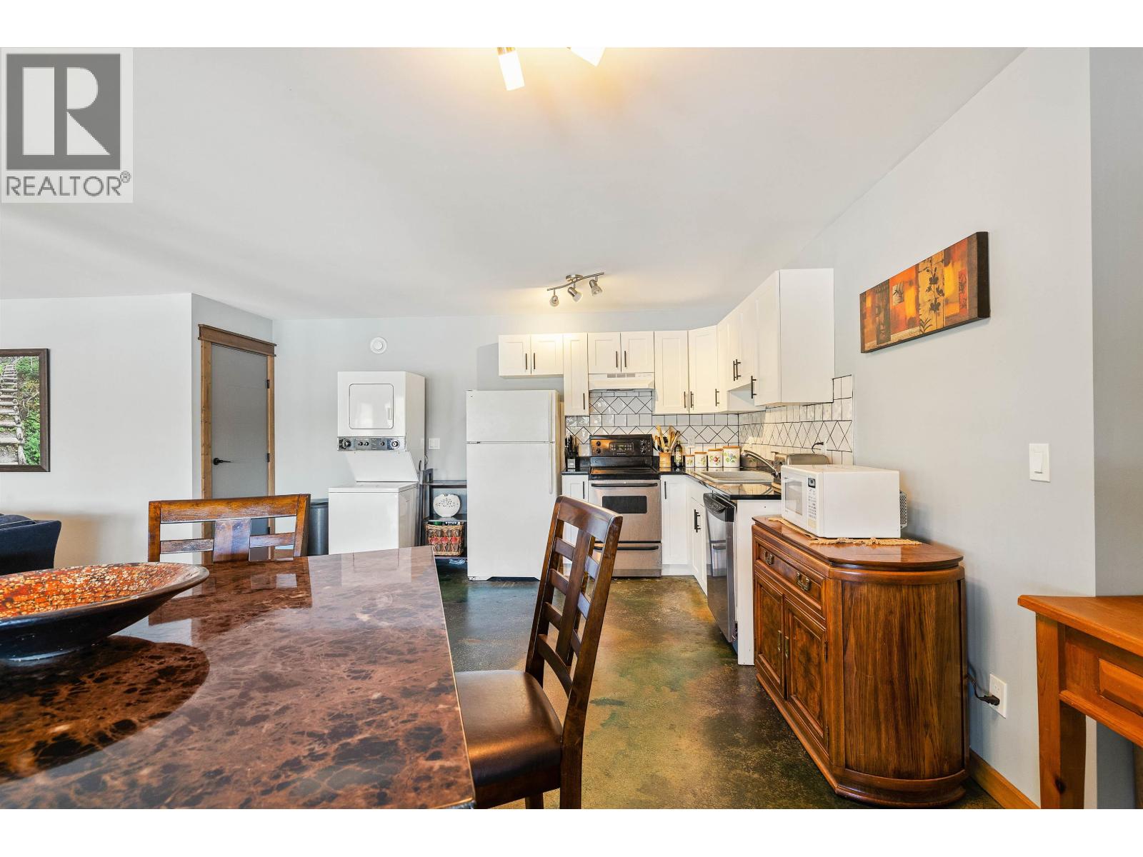 659 WILKS ROAD, Mayne Island