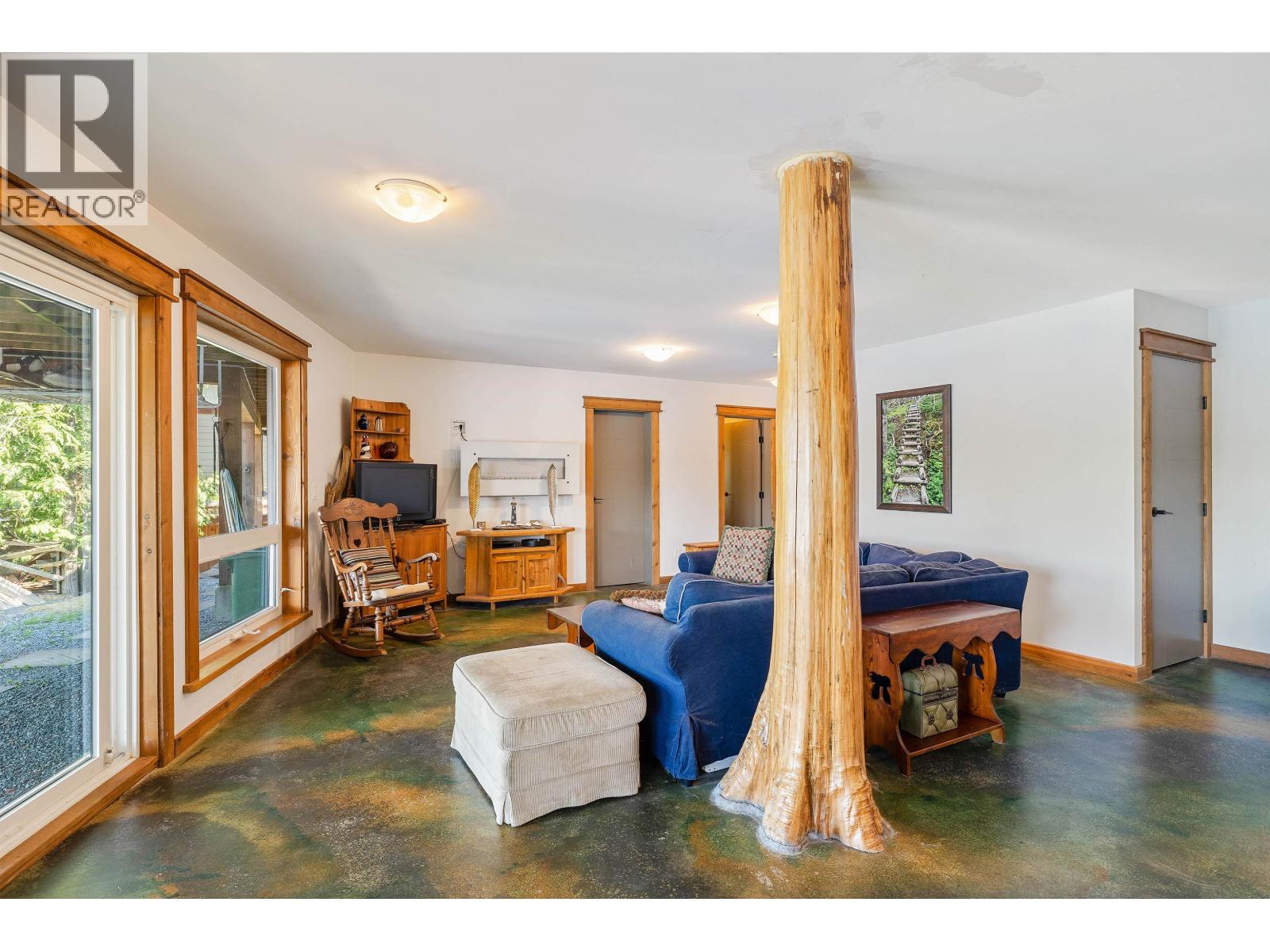 659 WILKS ROAD, Mayne Island