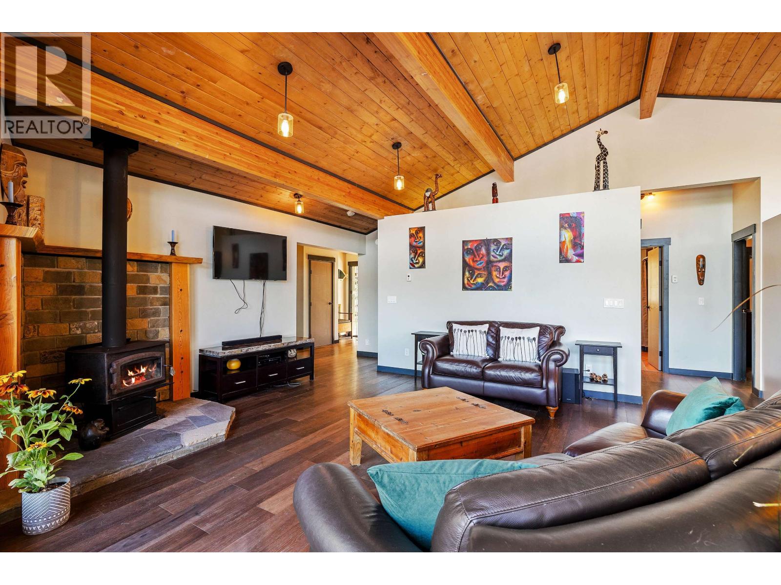 659 WILKS ROAD, Mayne Island