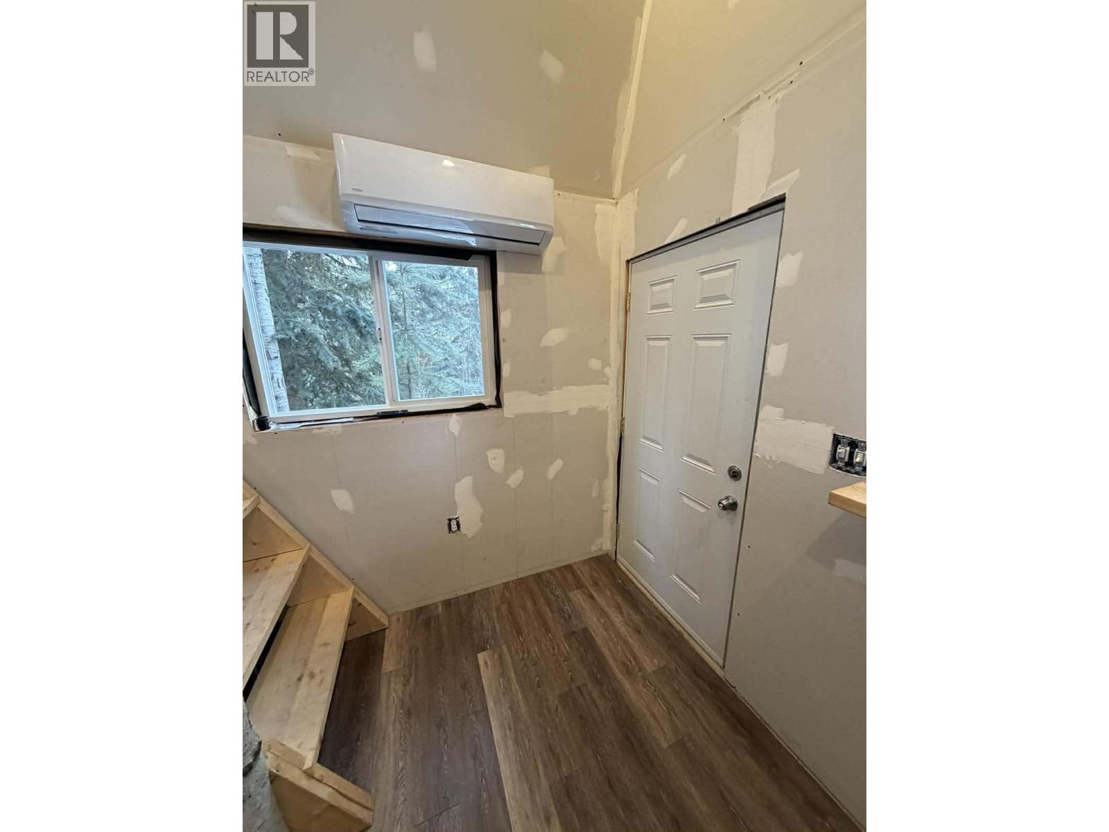 6267 MACABAR ROAD - 8