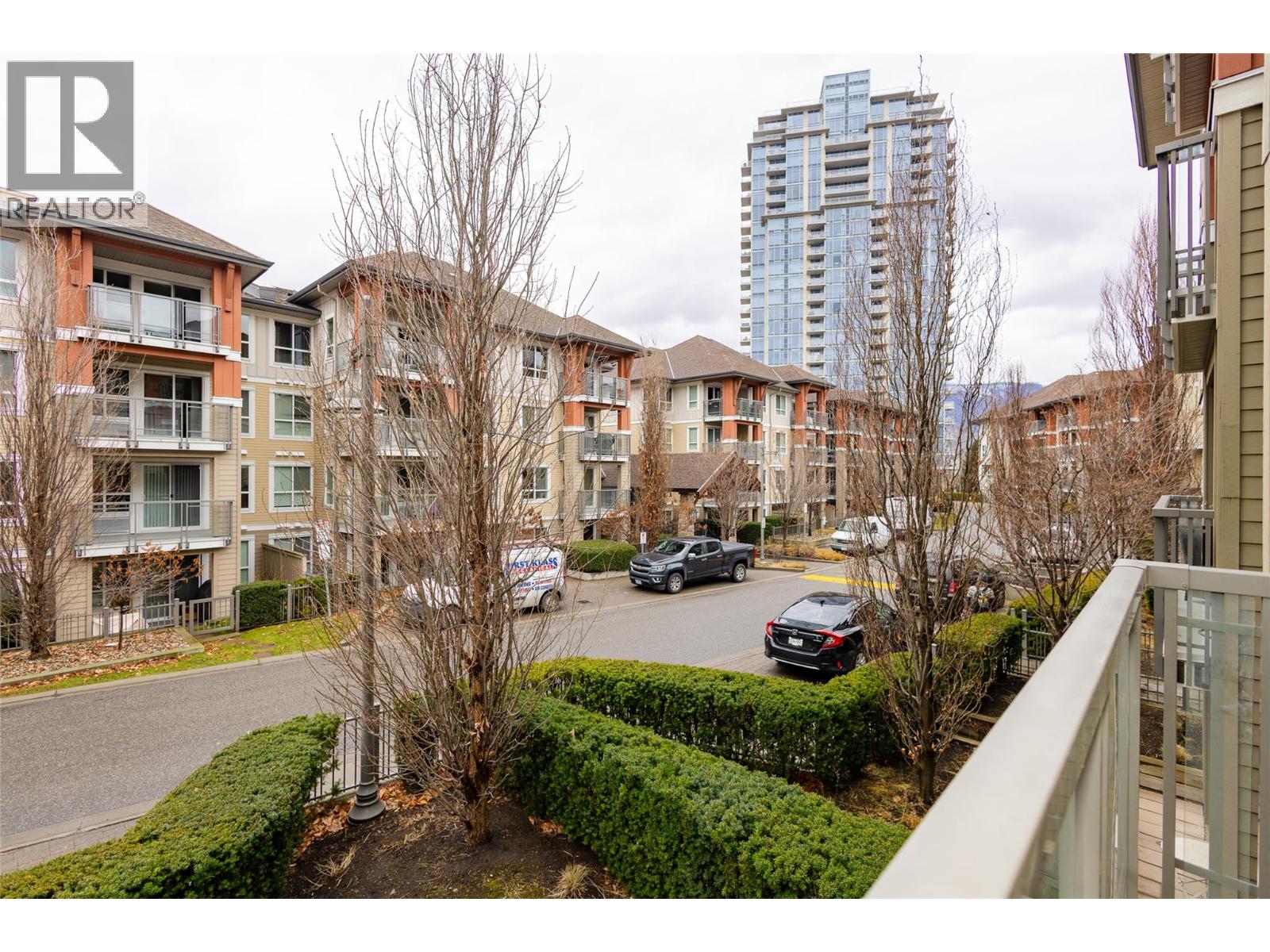 203 1093 Sunset Drive, Kelowna