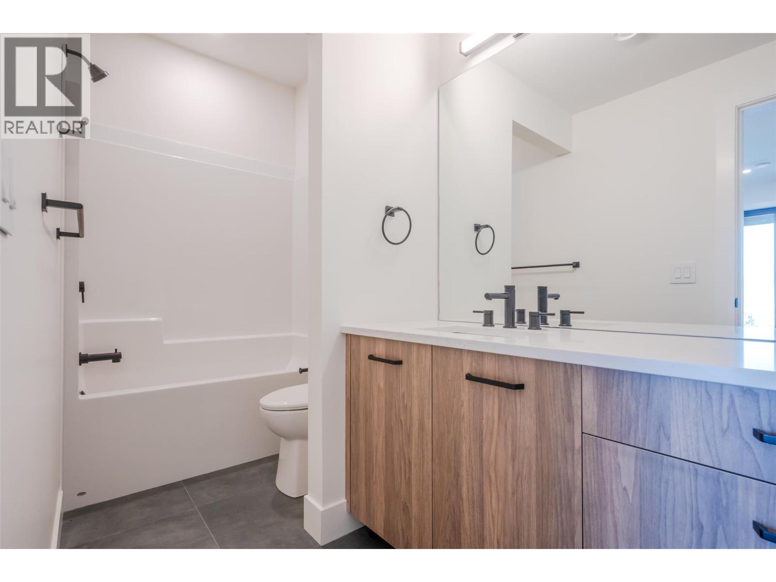 1075 Elk Street, Penticton