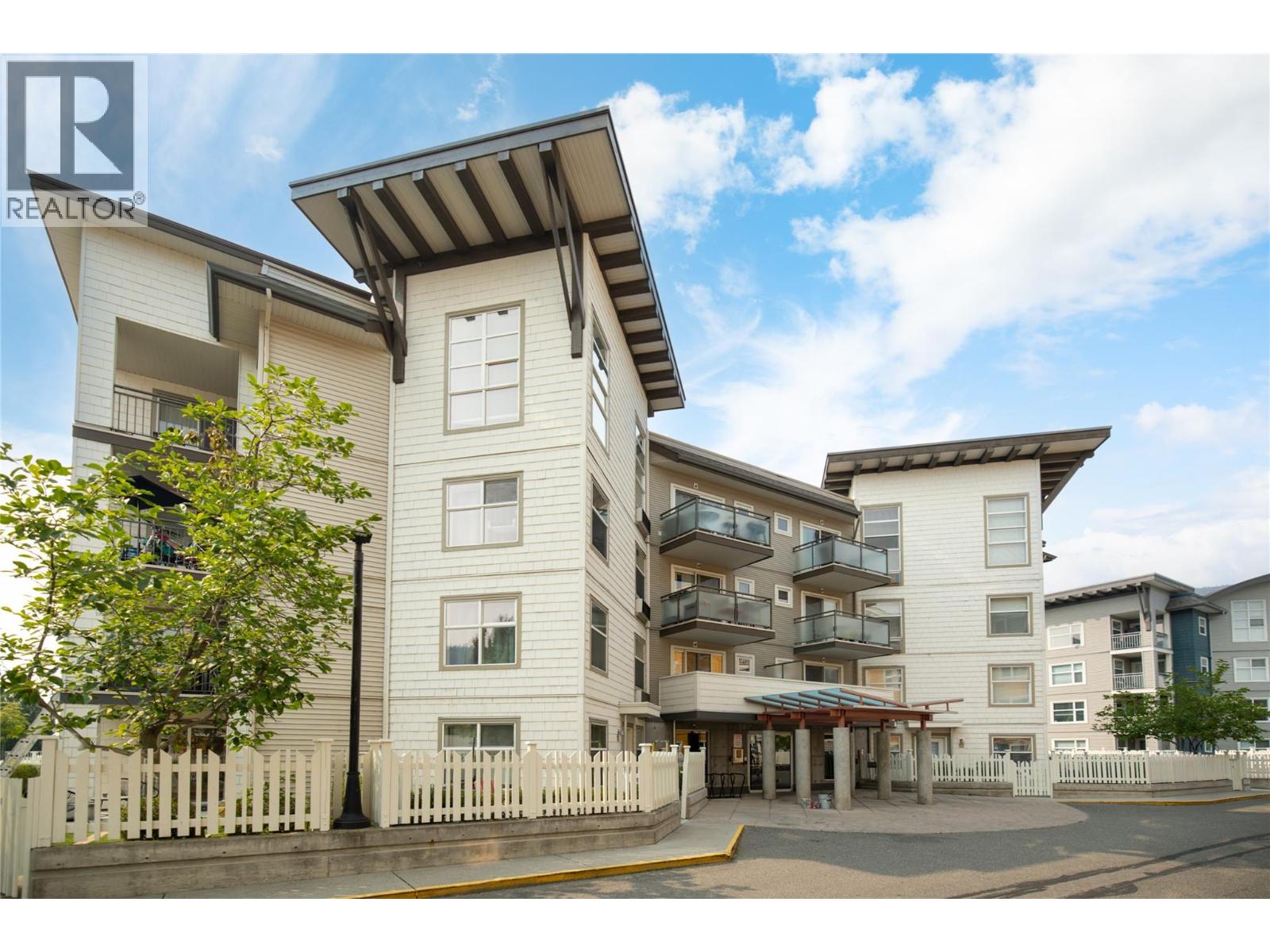 417 567 Yates Road, Kelowna