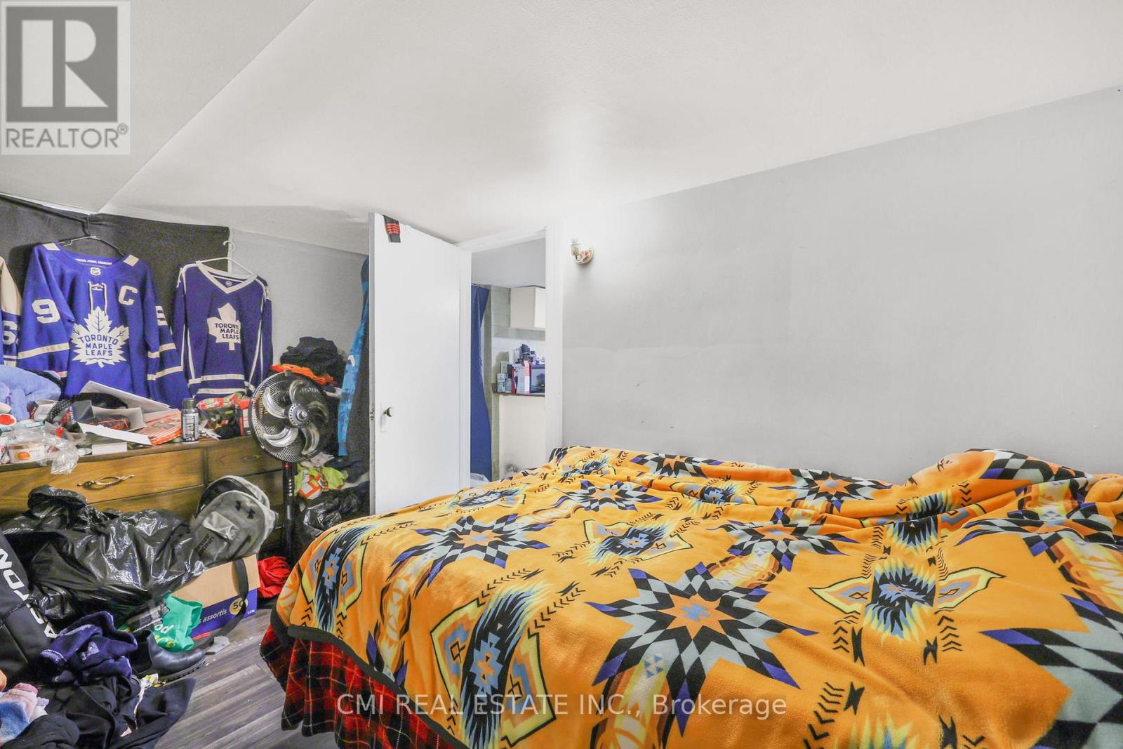 82 MARLBOROUGH STREET - 27