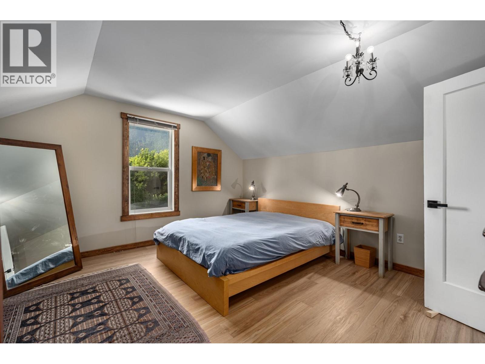 36 14th Avenue, Lillooet