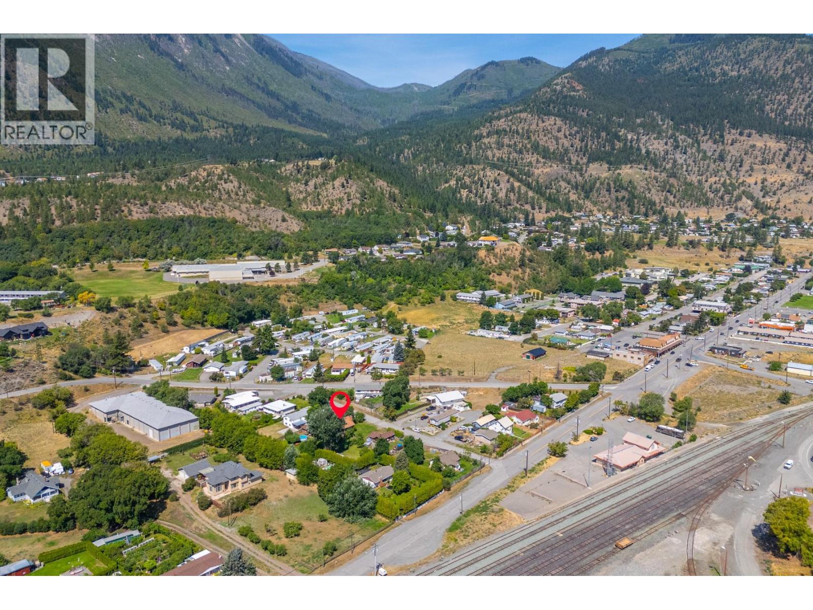 36 14th Avenue, Lillooet