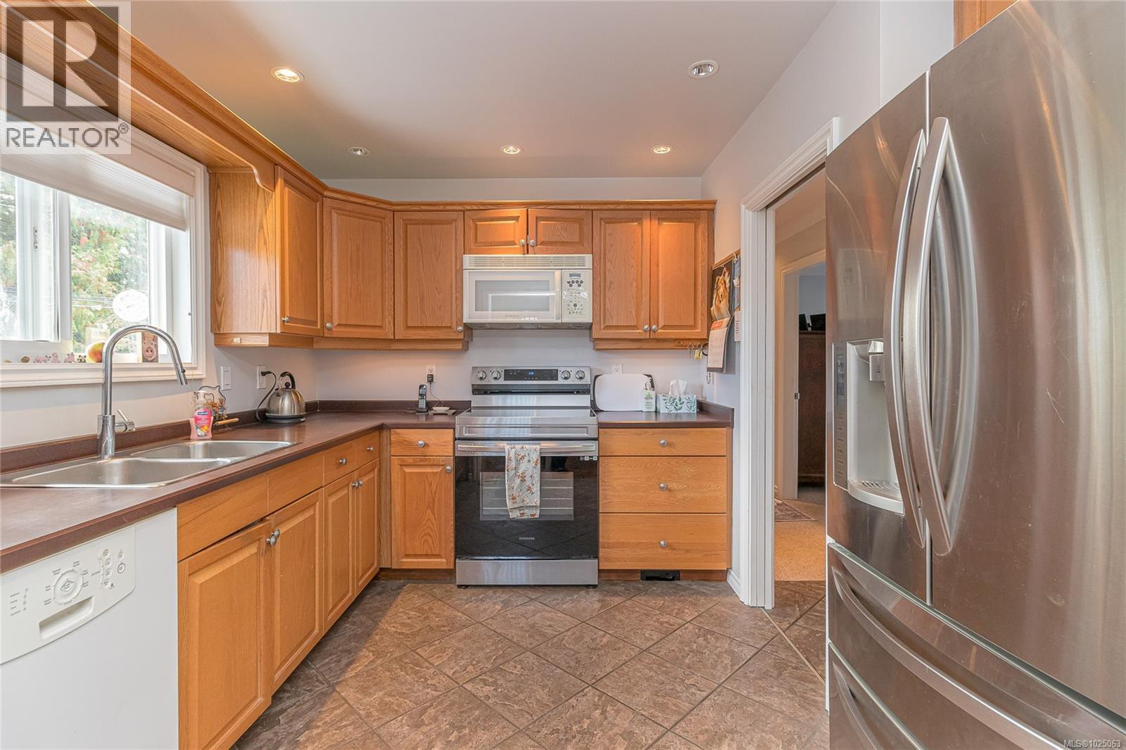  1723 Taylor Street, Saanich