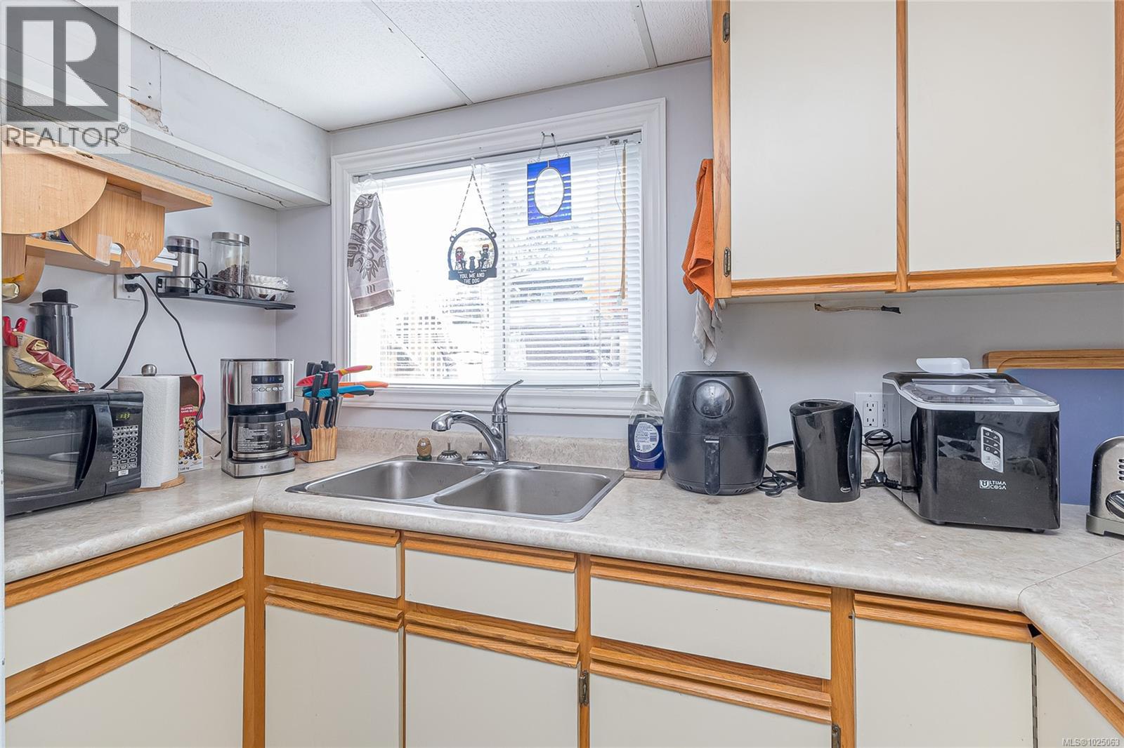  1723 Taylor Street, Saanich