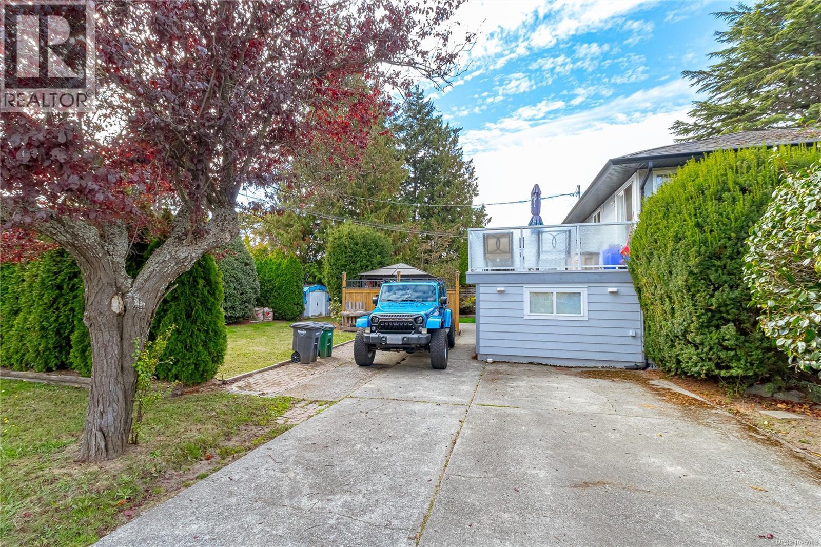  1723 Taylor Street, Saanich