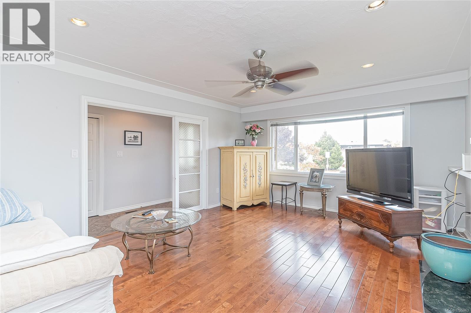  1723 Taylor Street, Saanich