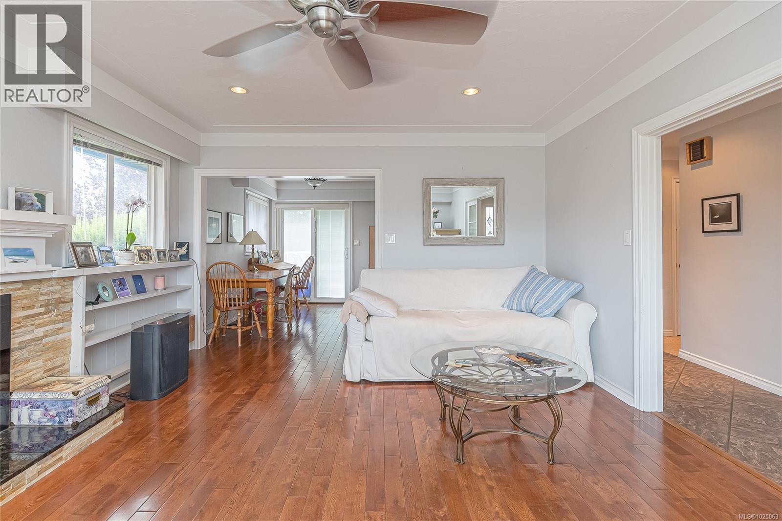  1723 Taylor Street, Saanich