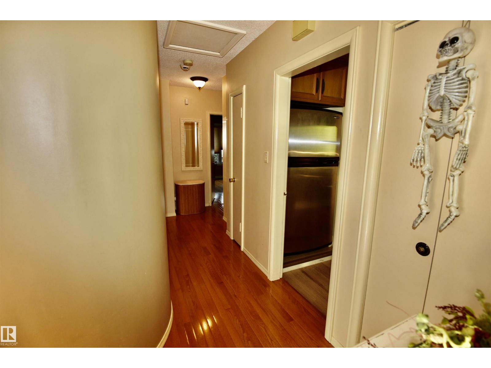 13910 101A AV NW, Edmonton